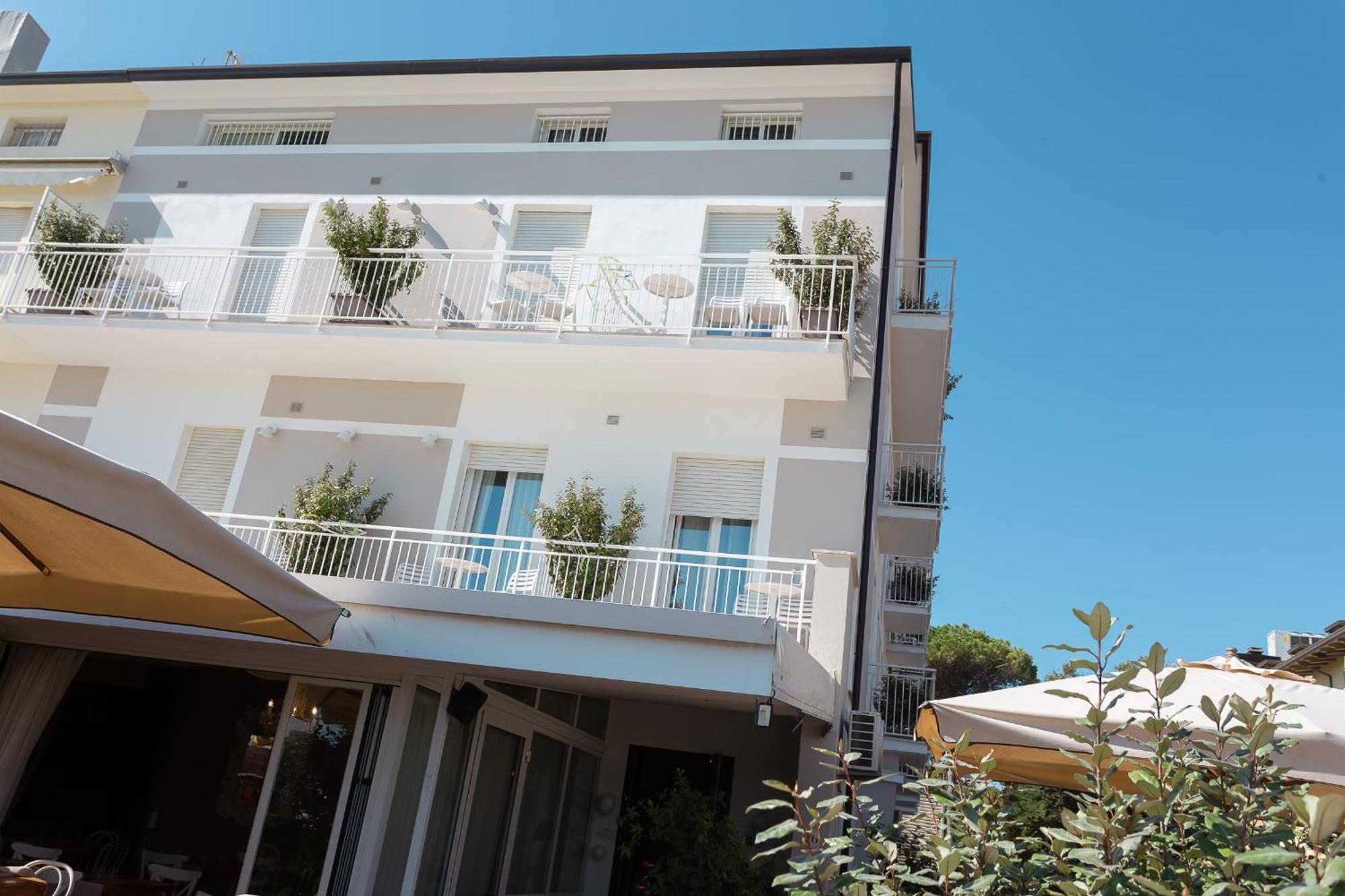 Hotel Ronchi Τσέρβια Εξωτερικό φωτογραφία